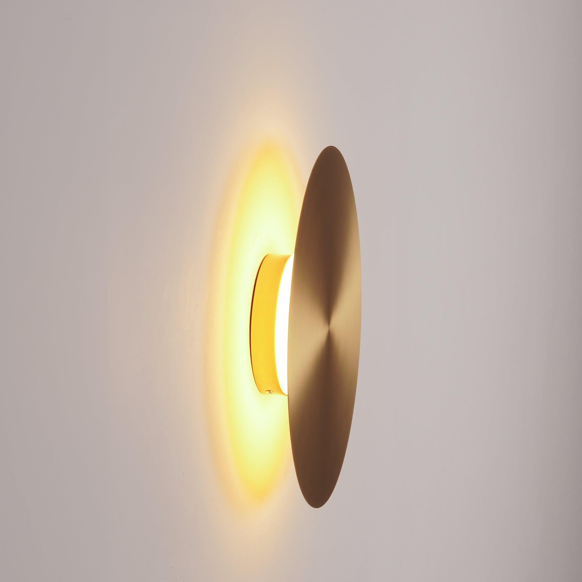Tivral Lampe Murale Minimaliste en Laiton