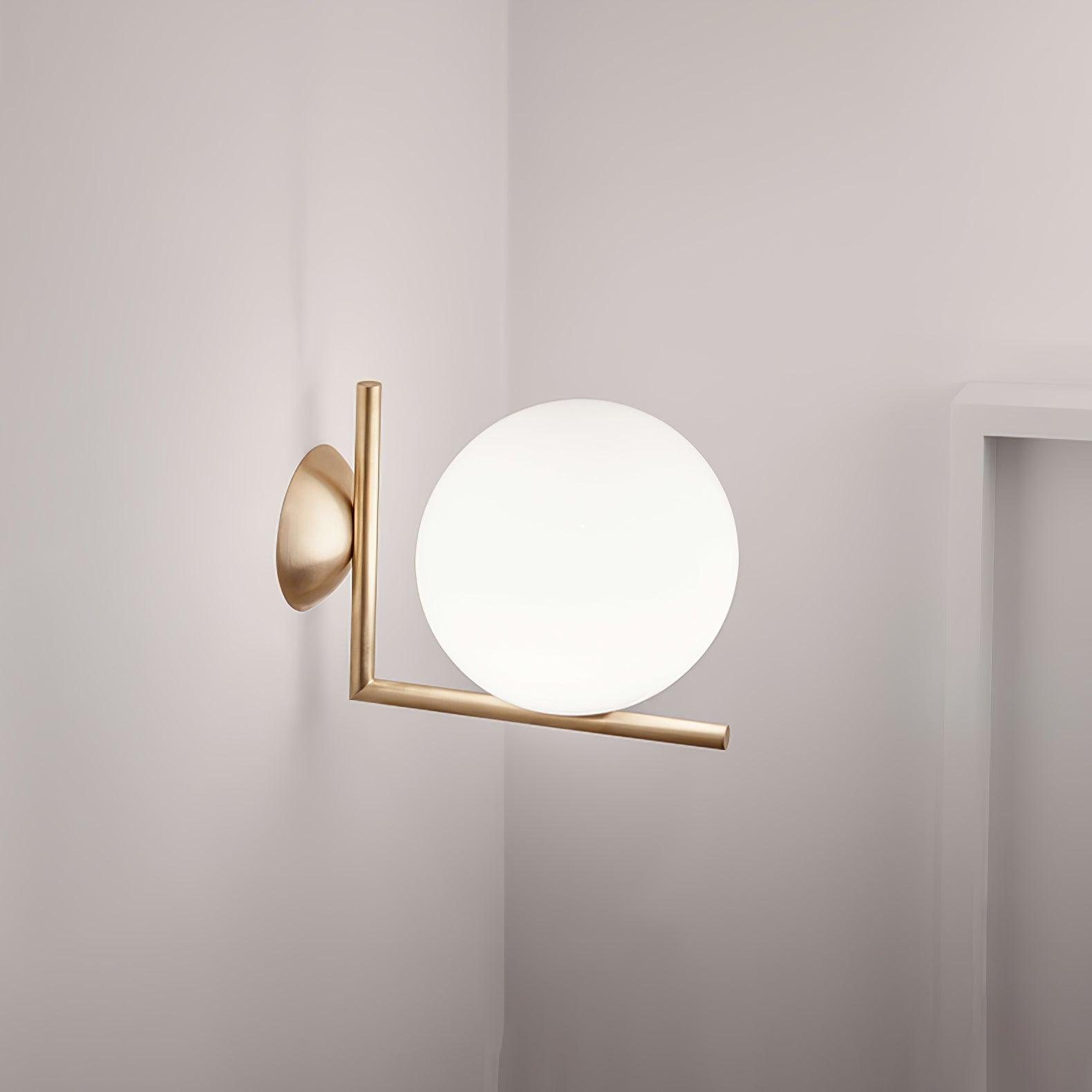 Joanna Applique Murale Moderne Minimaliste en Verre Soufflé Opale