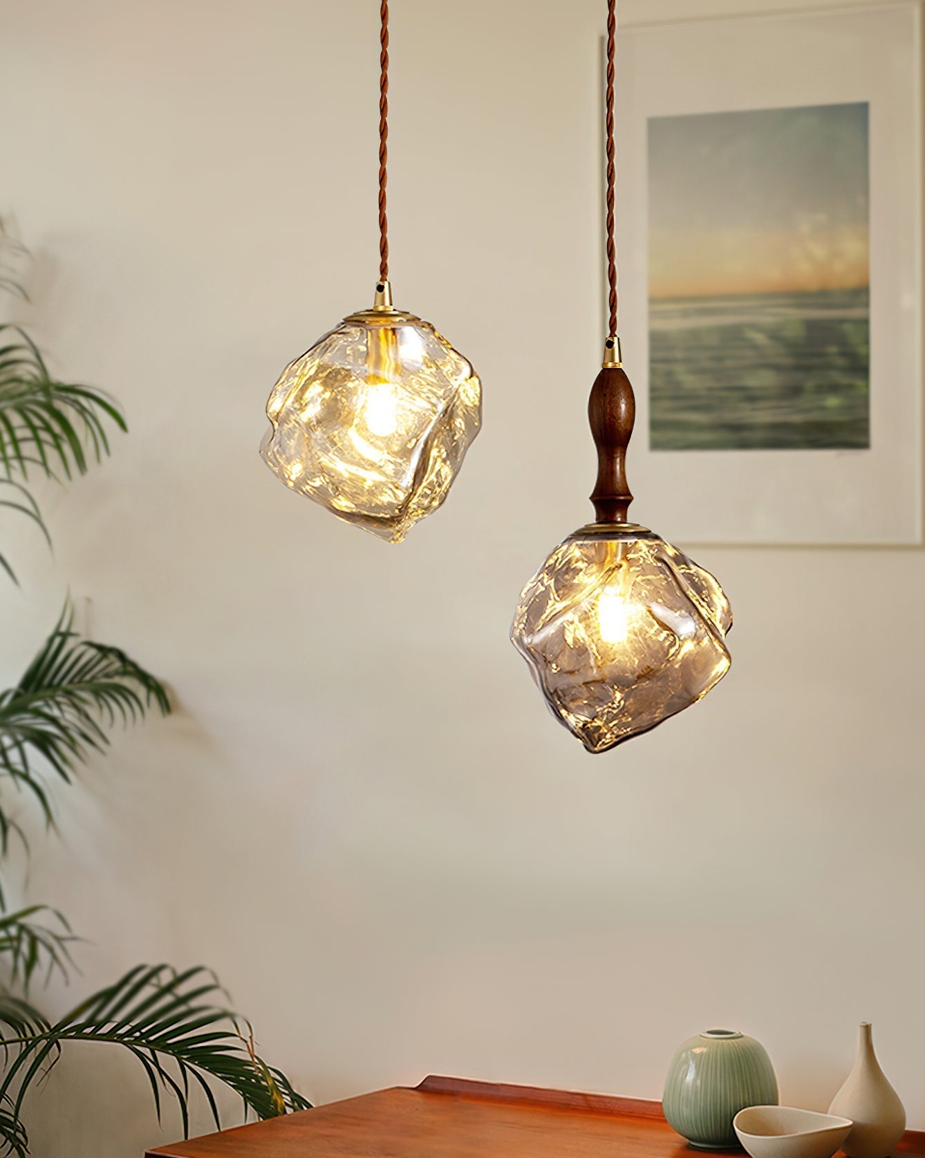 Virelli Suspension Bois de Noyer Abat-jour Cube en Verre Sculptural Chic