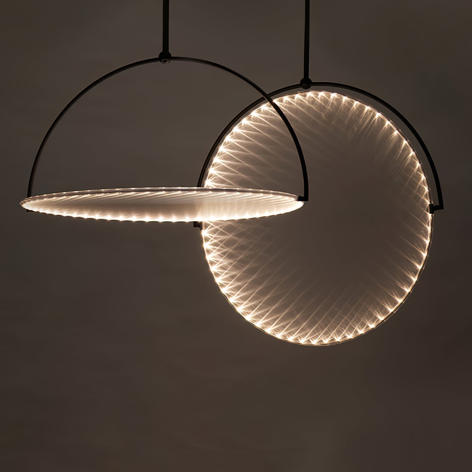 Bennett Suspension Moderne