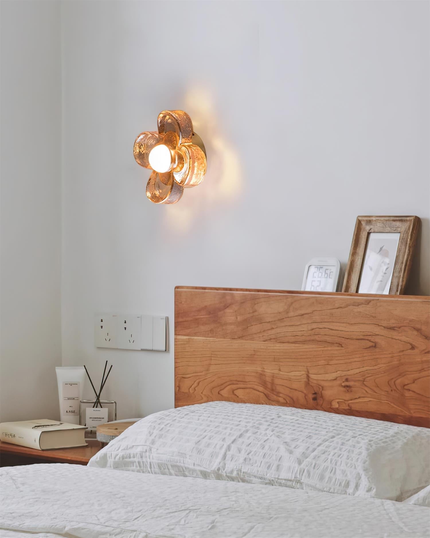 Lampe Plafond avec Pétales de Trèfle en Verre Ambre et Laiton Style Scandinave