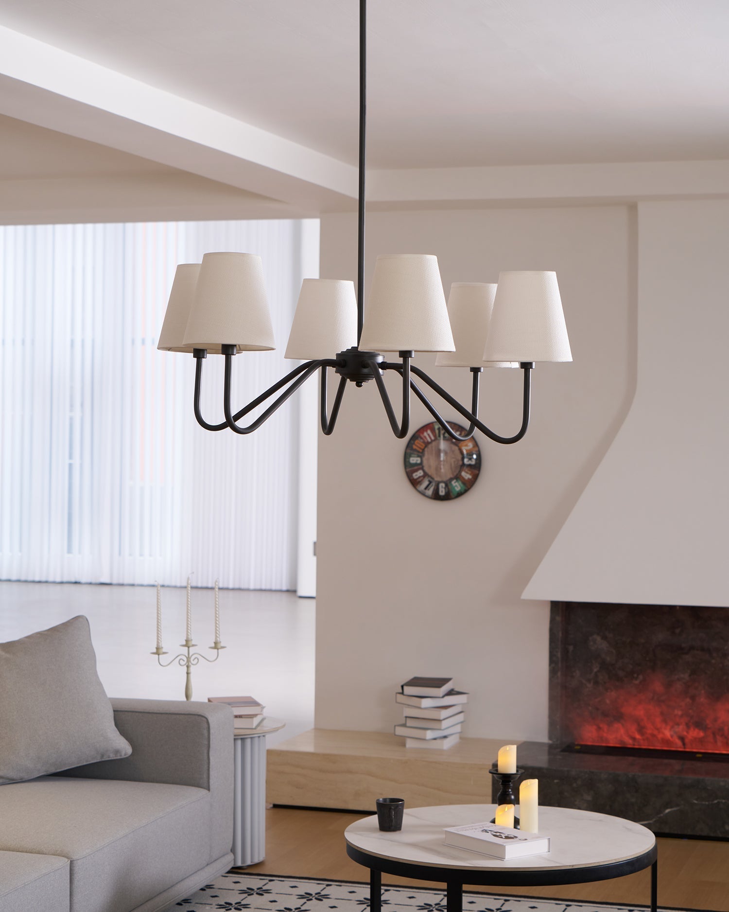 Lassen Lustre Bras Courbés Noirs Moderne