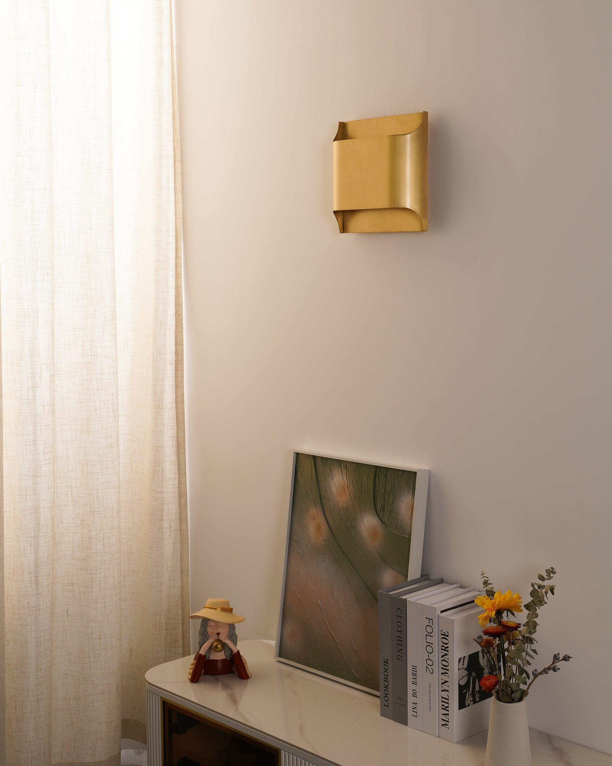 Hardy Applique Murale d'Art Nordic en Laiton