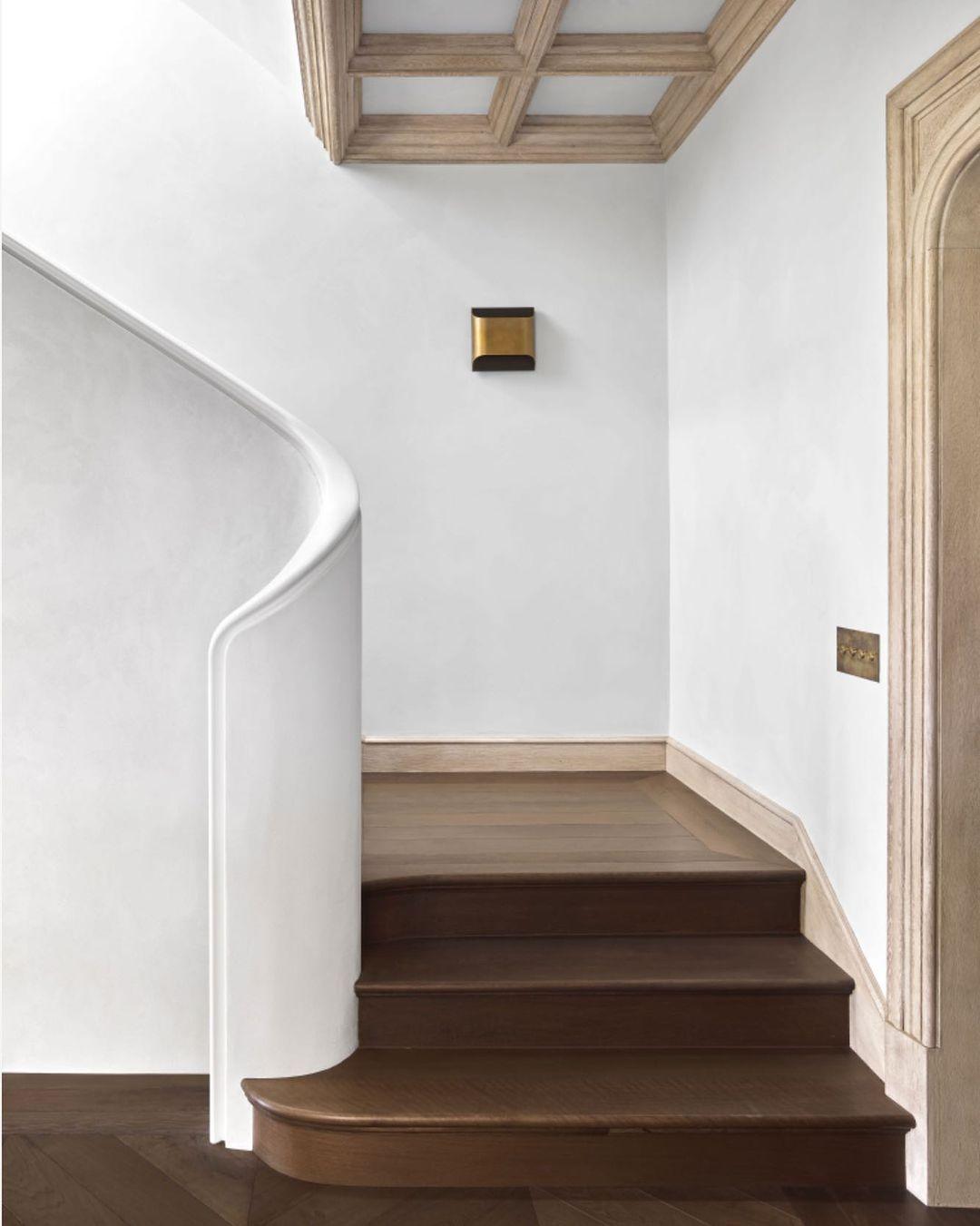 Hardy Applique Murale d'Art Nordic en Laiton