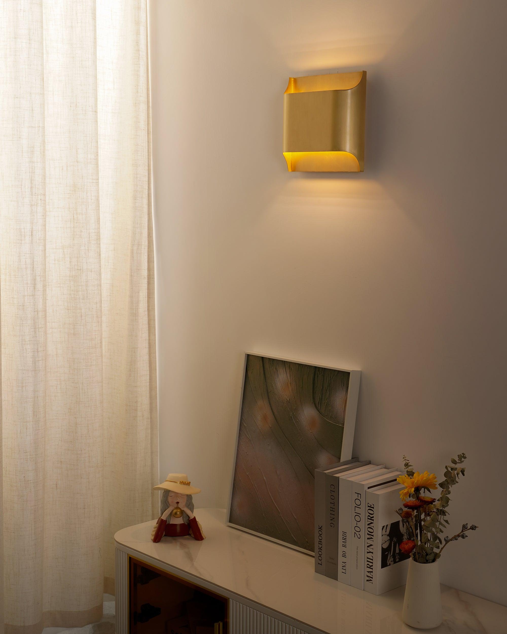 Hardy Applique Murale d'Art Nordic en Laiton