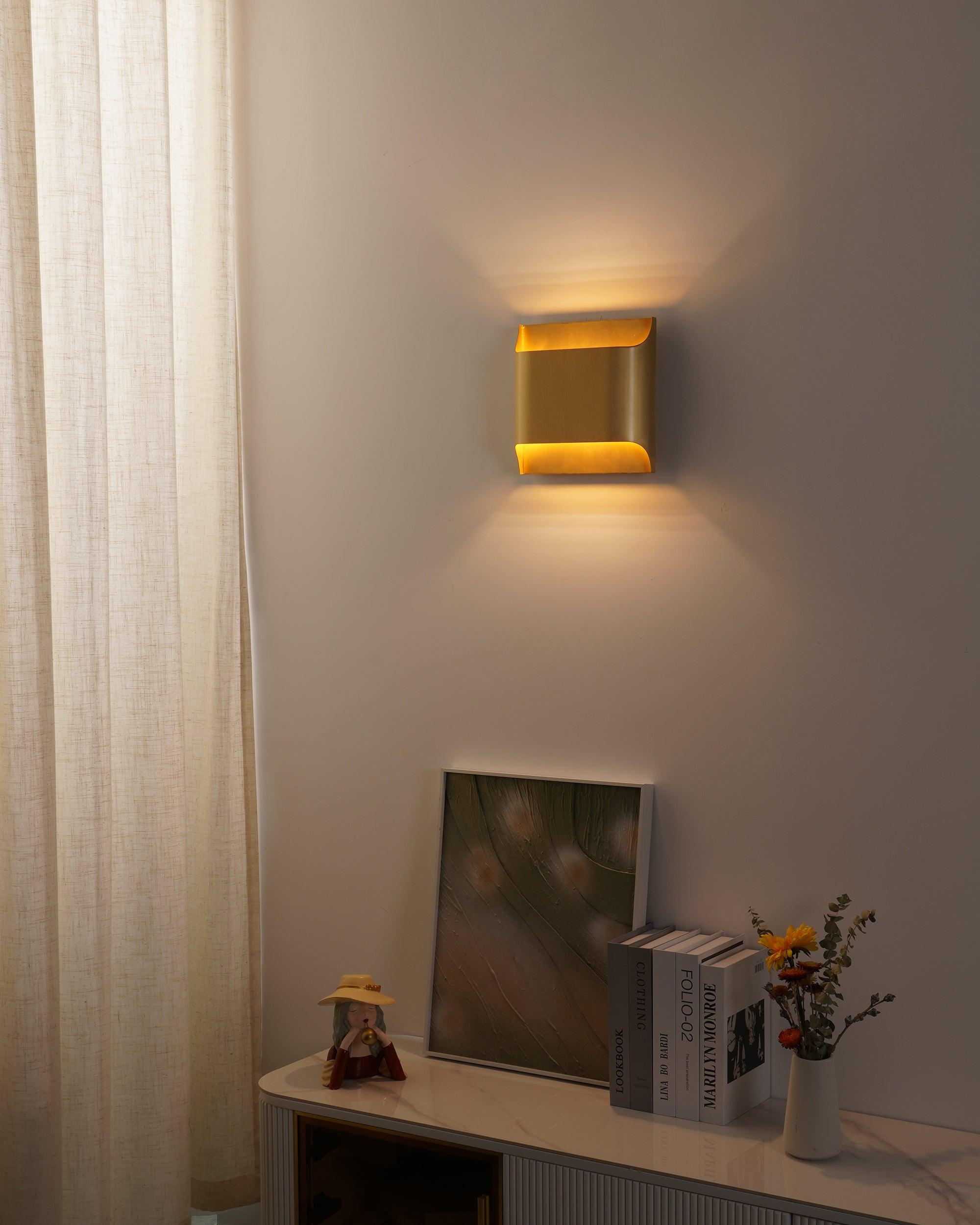 Hardy Applique Murale d'Art Nordic en Laiton