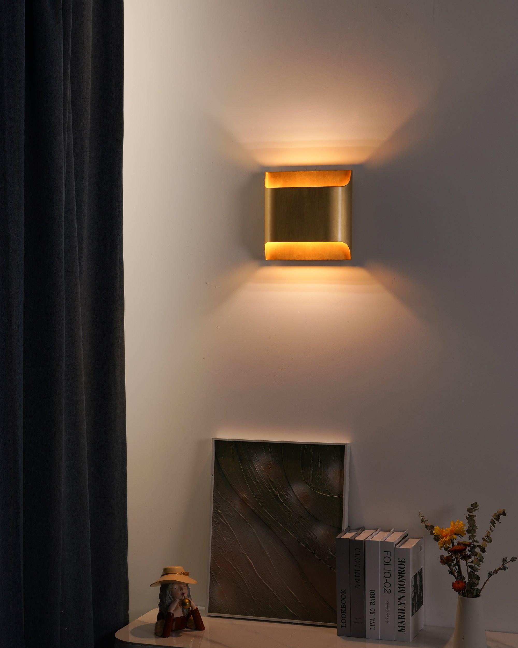 Hardy Applique Murale d'Art Nordic en Laiton