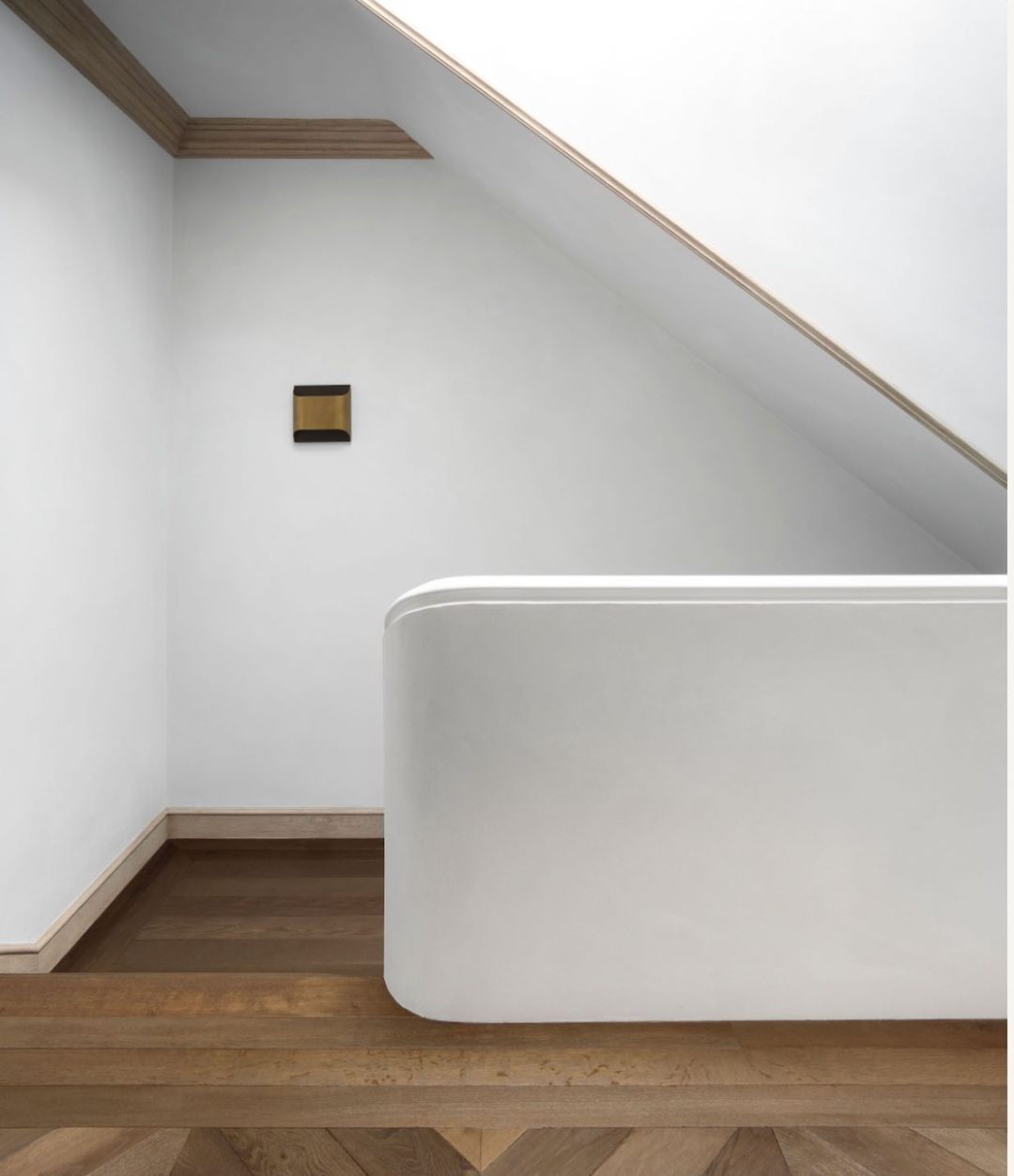 Hardy Applique Murale d'Art Nordic en Laiton