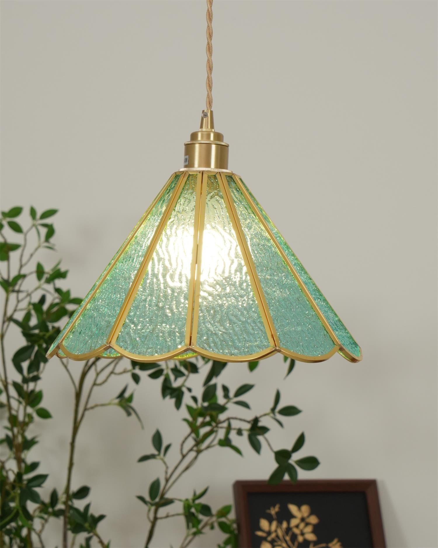 Suspension en Verre Bleu Texturé et Laiton Festonné Art Nouveau
