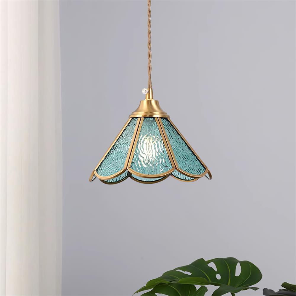 Suspension en Verre Bleu Texturé et Laiton Festonné Art Nouveau