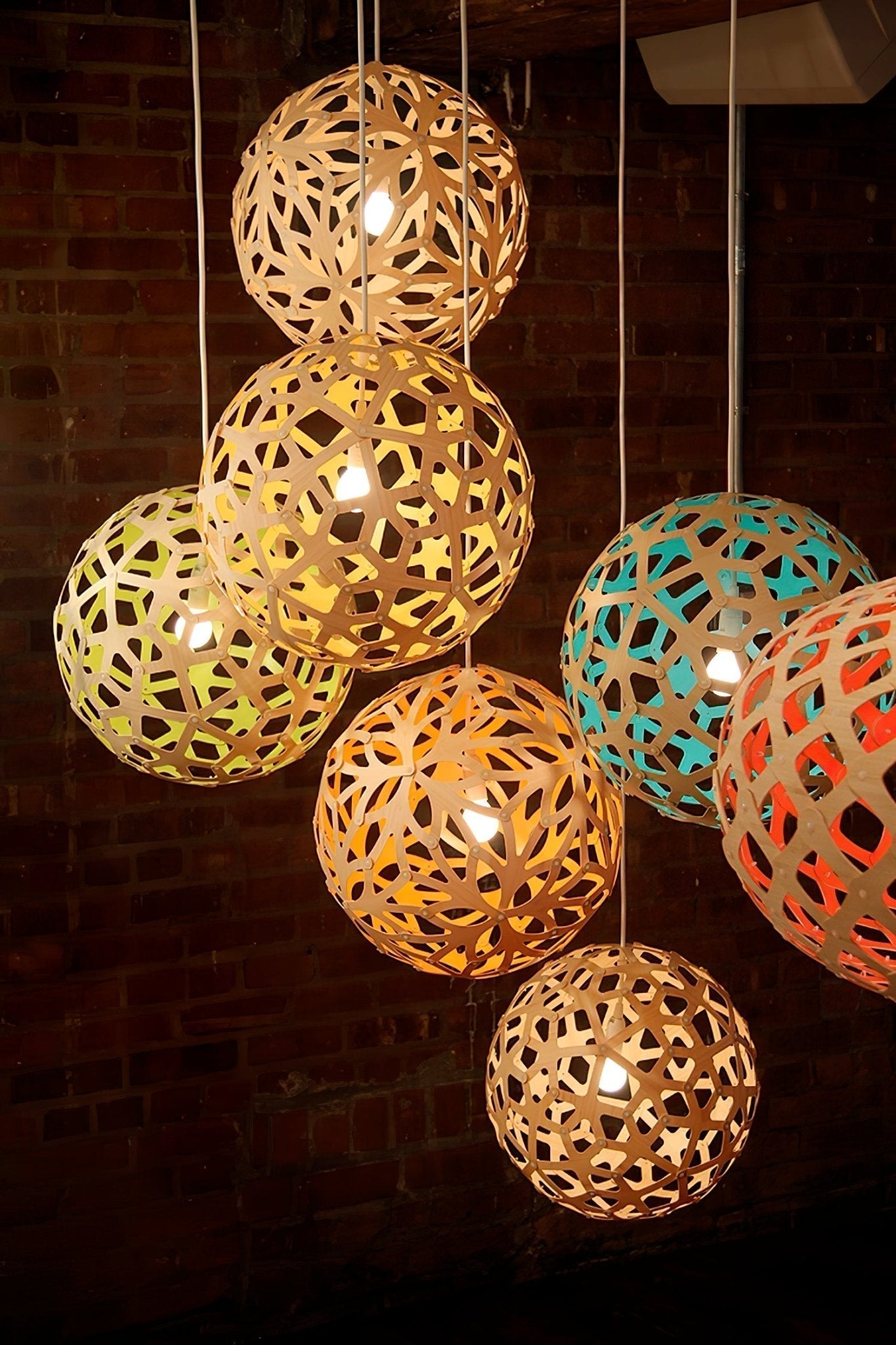 Lustra Suspension Géométrique en Bois Tressé