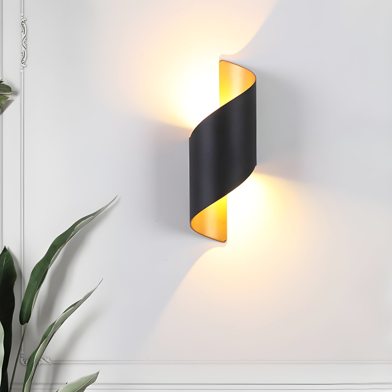 Warrior Modern Minimalist Wall Lamp