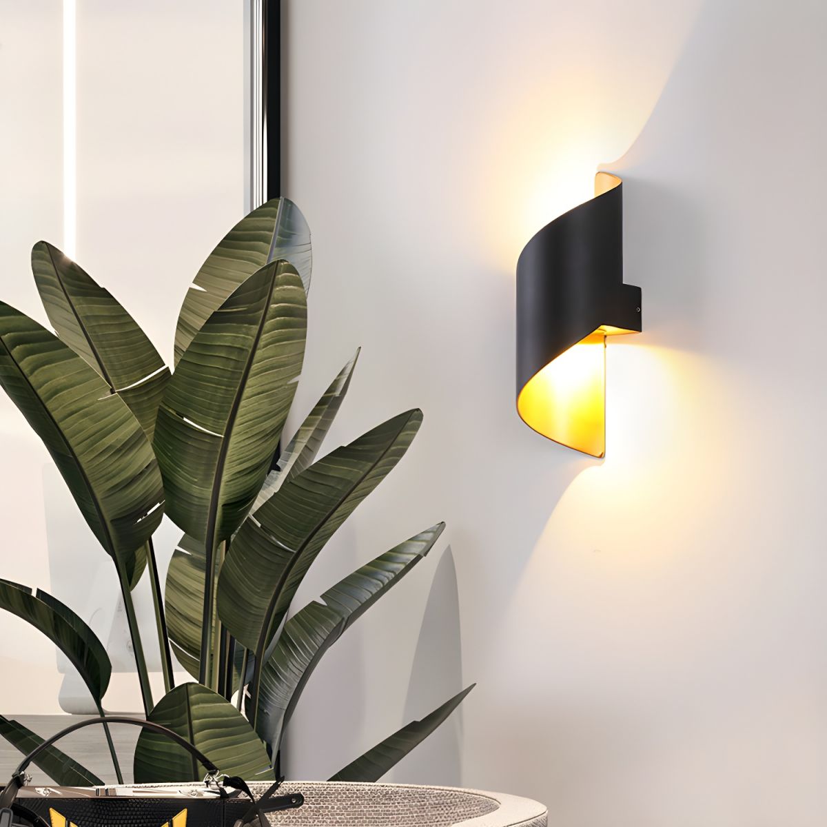 Warrior Modern Minimalist Wall Lamp