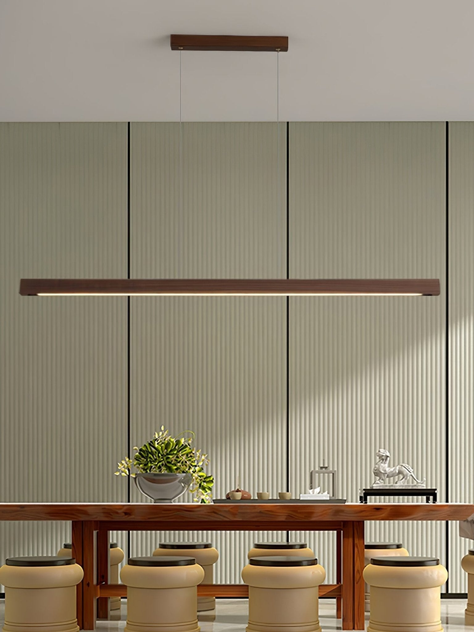 Elowen Suspension linéaire minimaliste en bois