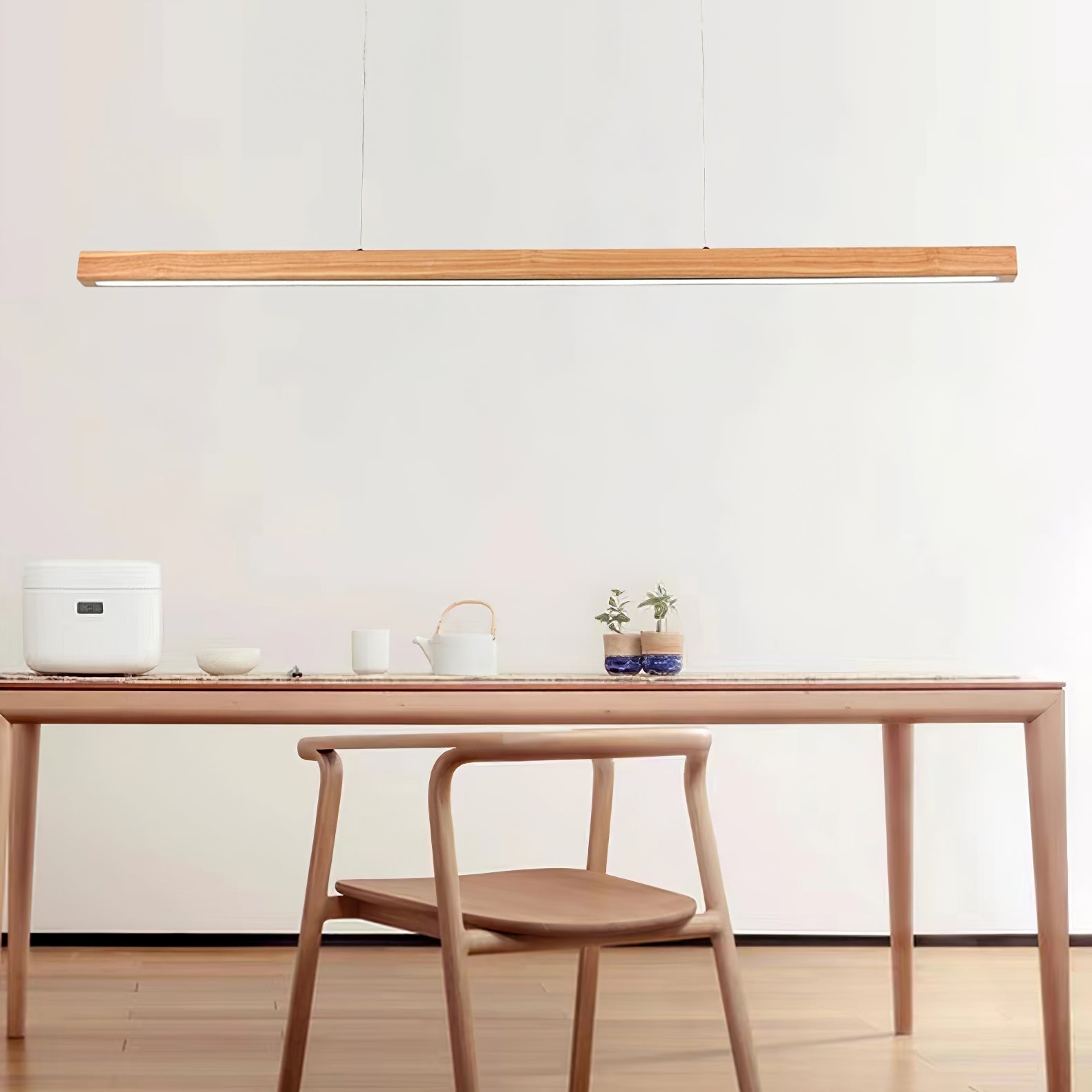 Elowen Suspension linéaire minimaliste en bois