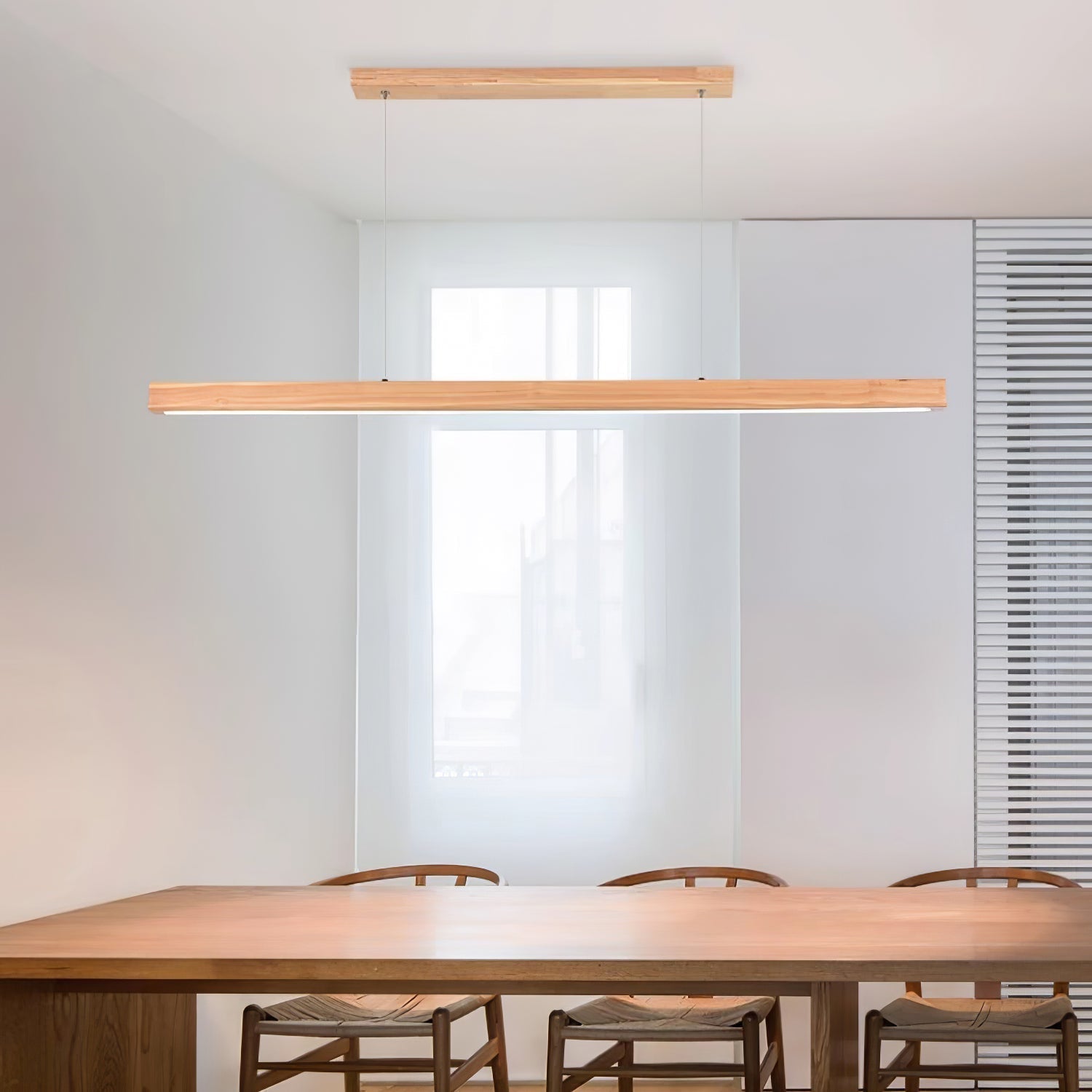 Elowen Suspension linéaire minimaliste en bois