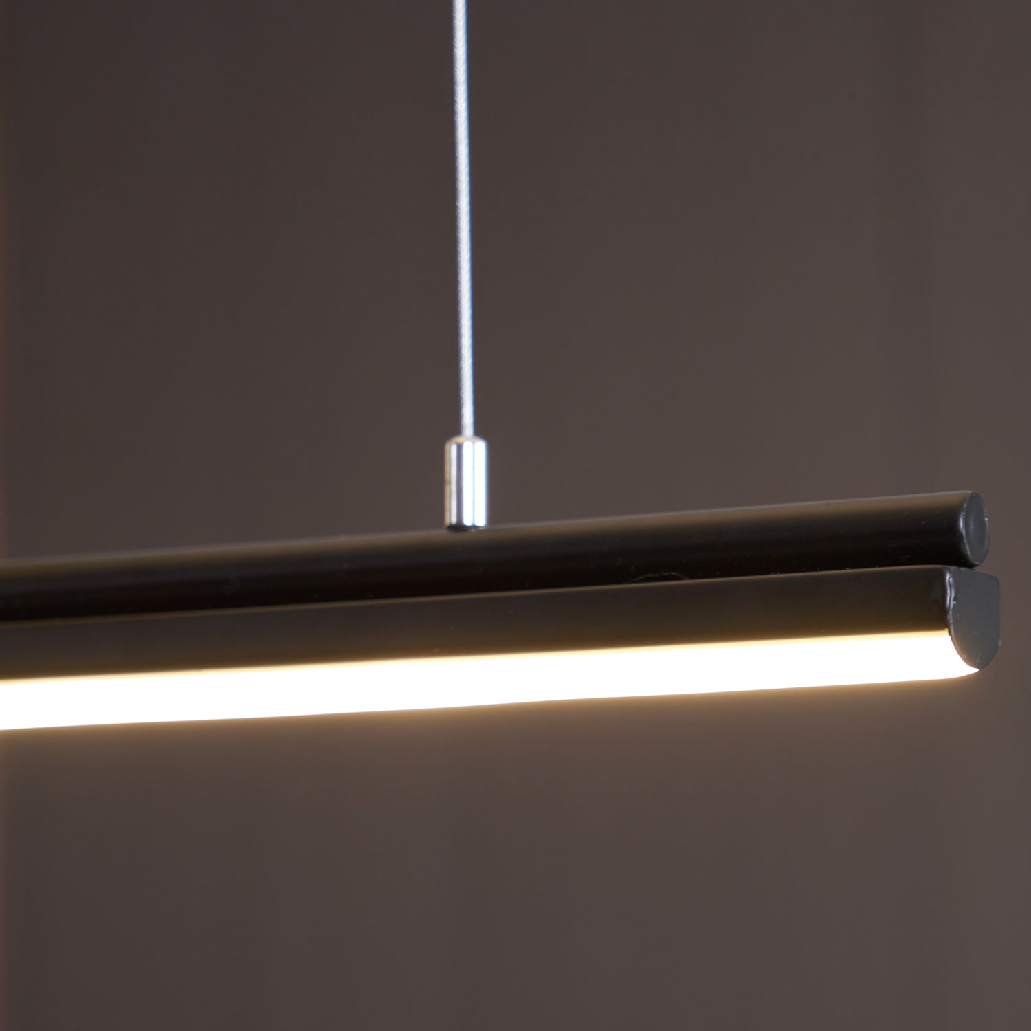 Emirel Suspension Linéaire Métal Minimaliste