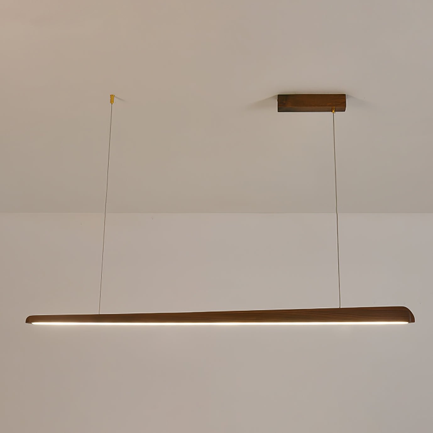 Iveris Suspension Bois Minimaliste