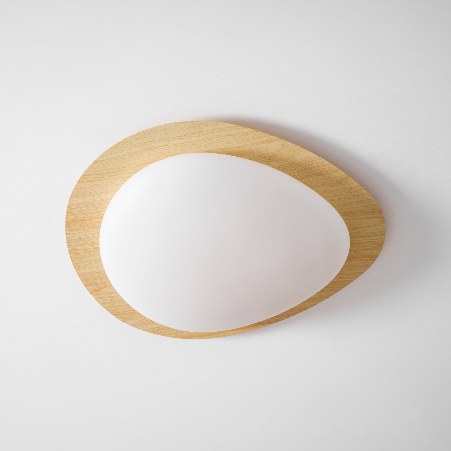 Solara Plafonnier Galet en Noyer Acrylique LED