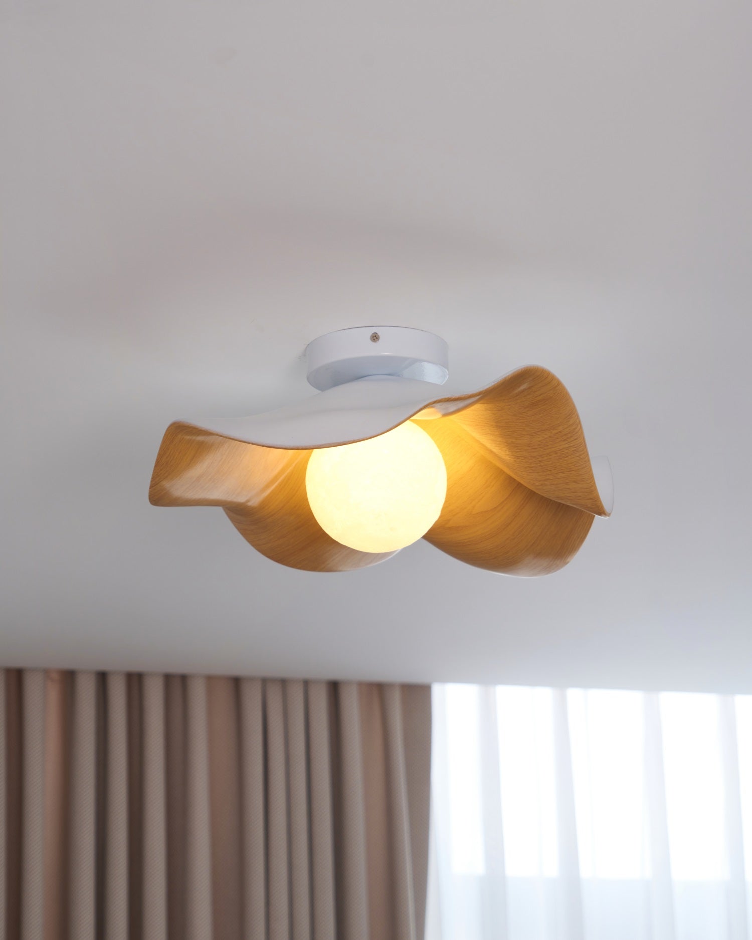 Solara Plafonnier Feuille de Lotus avec finition bois et blanc
