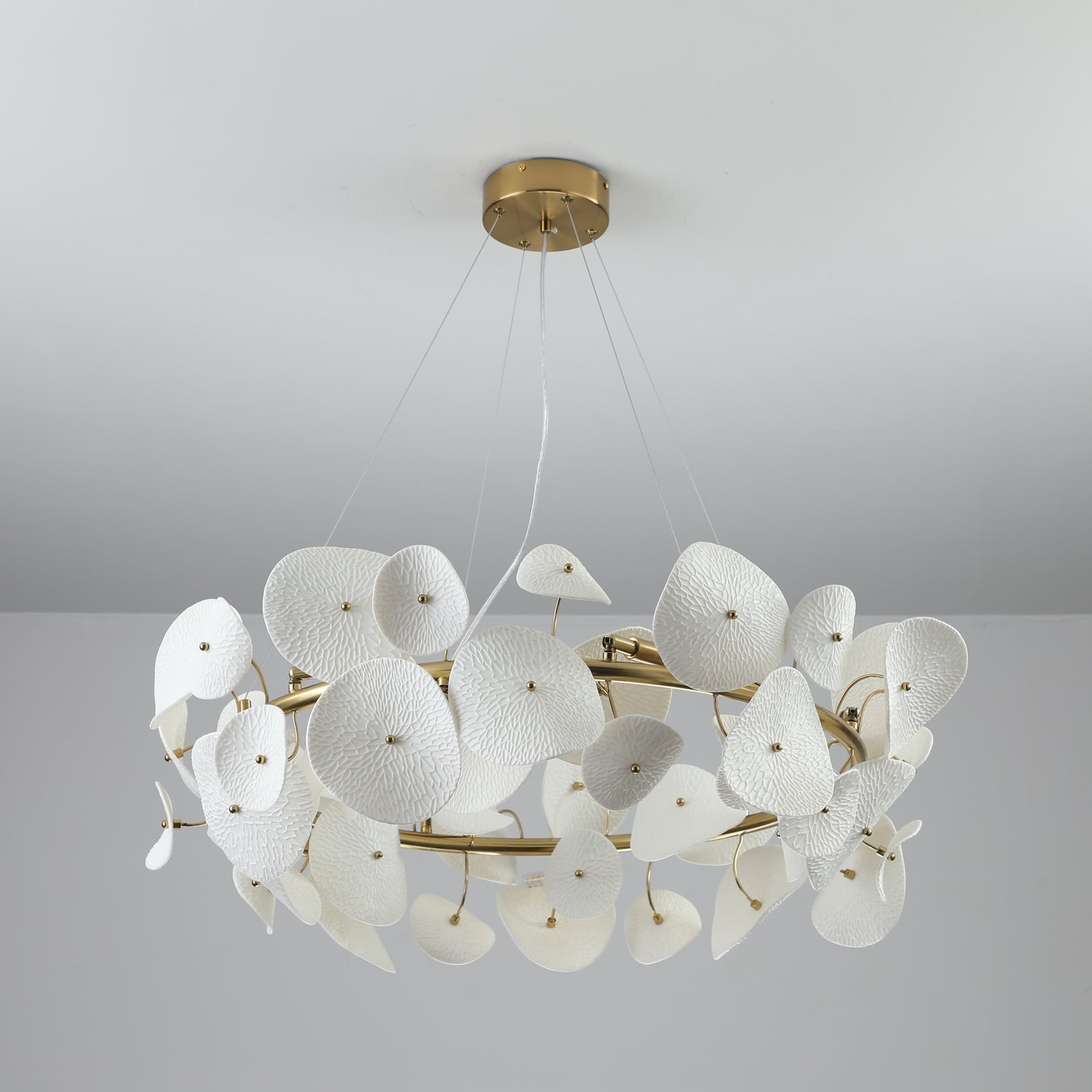 Virinira Lustre en céramique à pétales d'élégance moderne