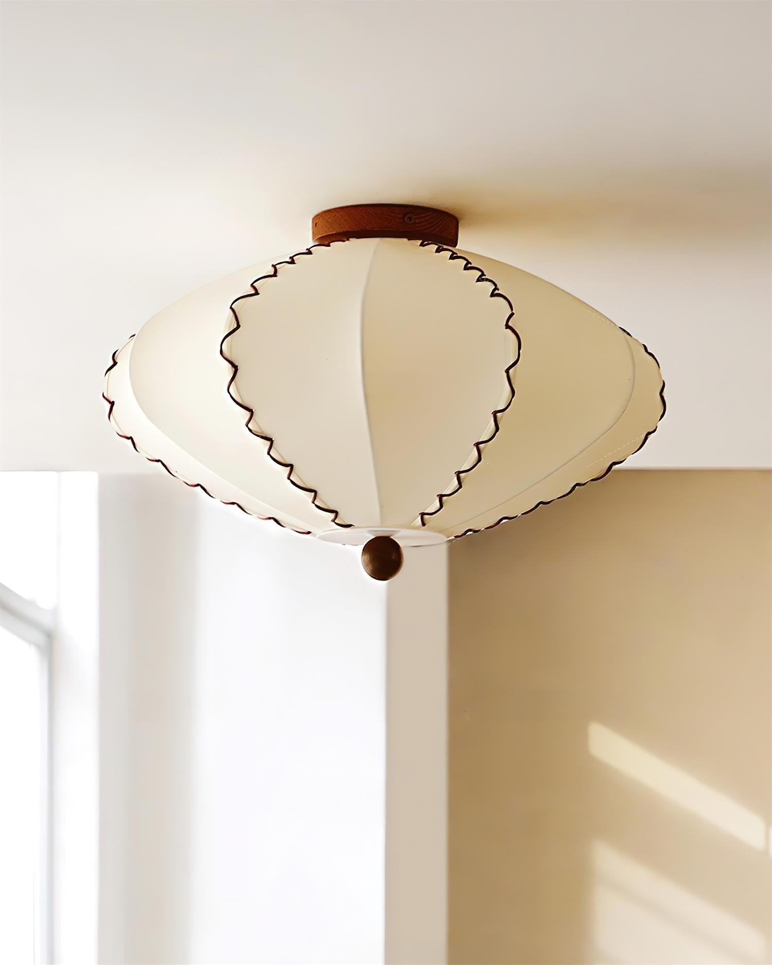 Twirlen Plafonnier en tissu beige avec accents en bois de noyer Artistique