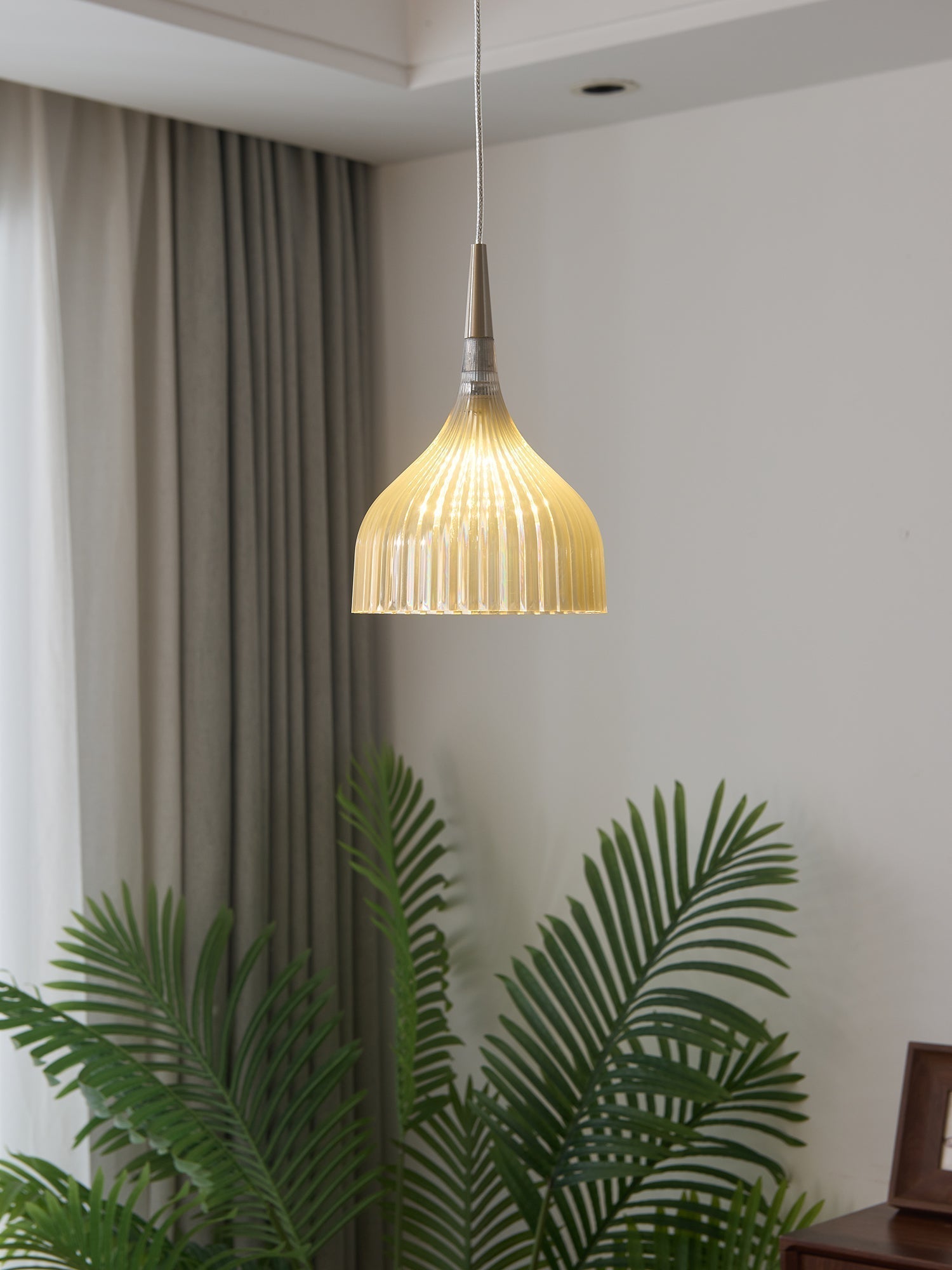 Fiore Suspension Métal Élégante