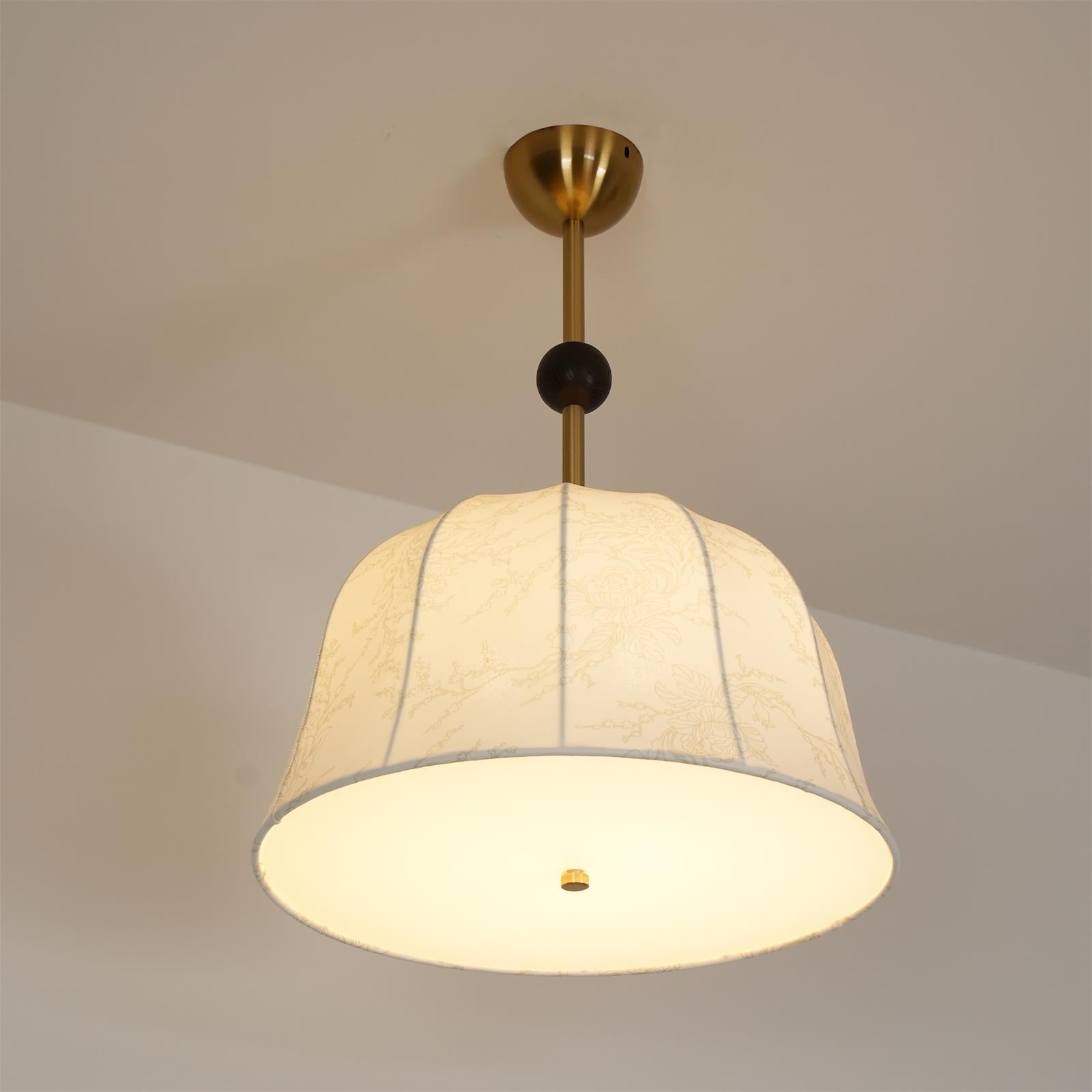 Spheris Plafonnier en tissu et bois pour des intérieurs chaleureux et élégants