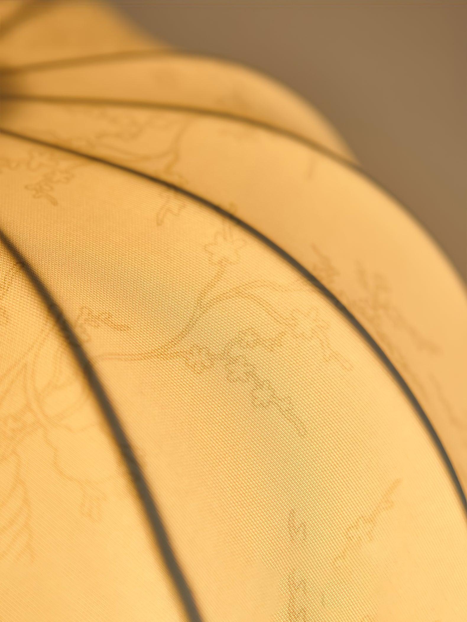 Spheris Plafonnier en tissu et bois pour des intérieurs chaleureux et élégants