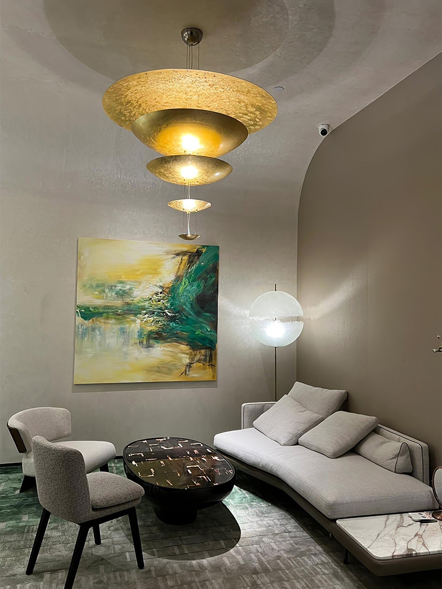 Zathaara Suspension Feuilles d’Or Étagées