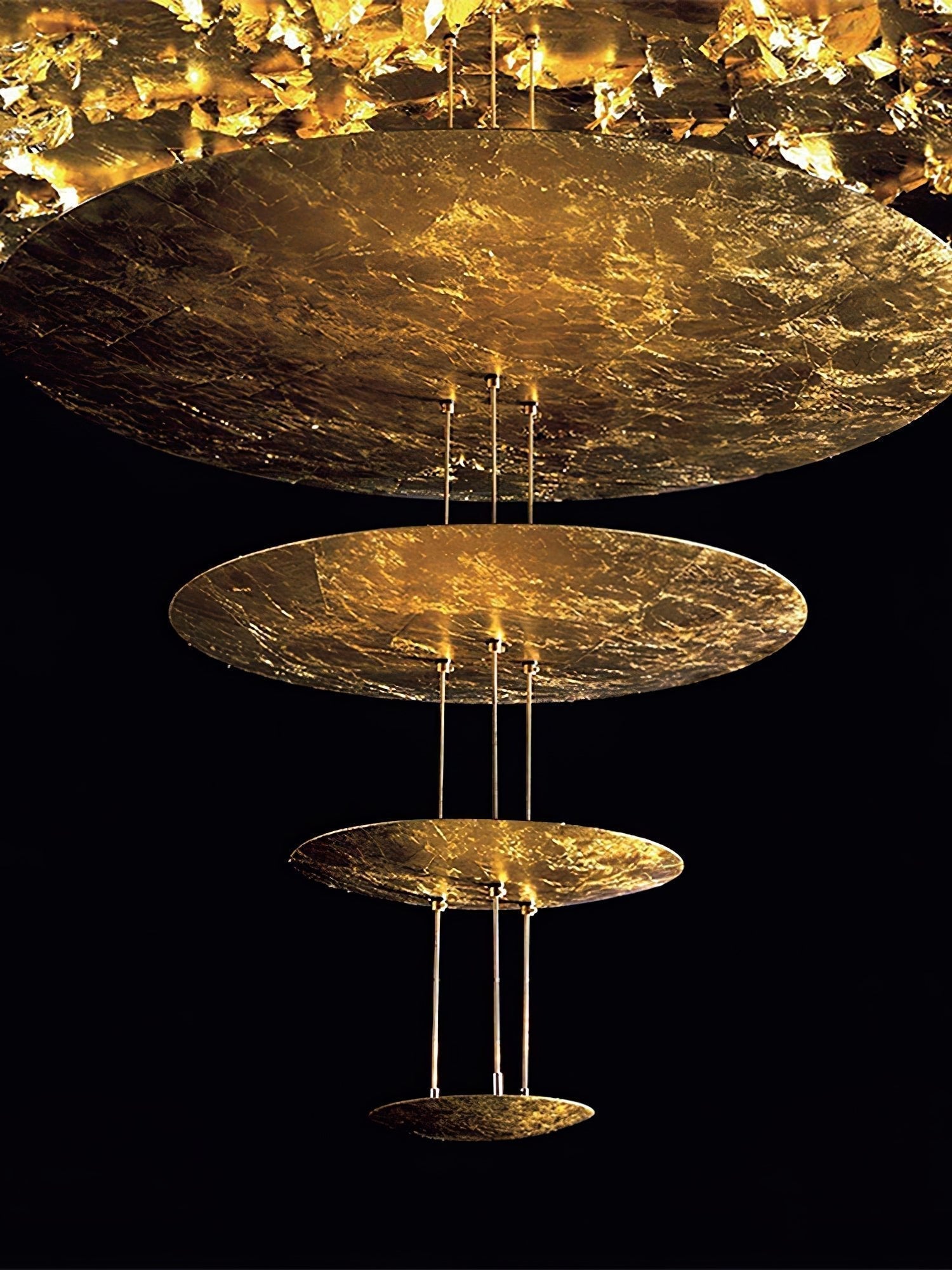 Zathaara Suspension Feuilles d’Or Étagées