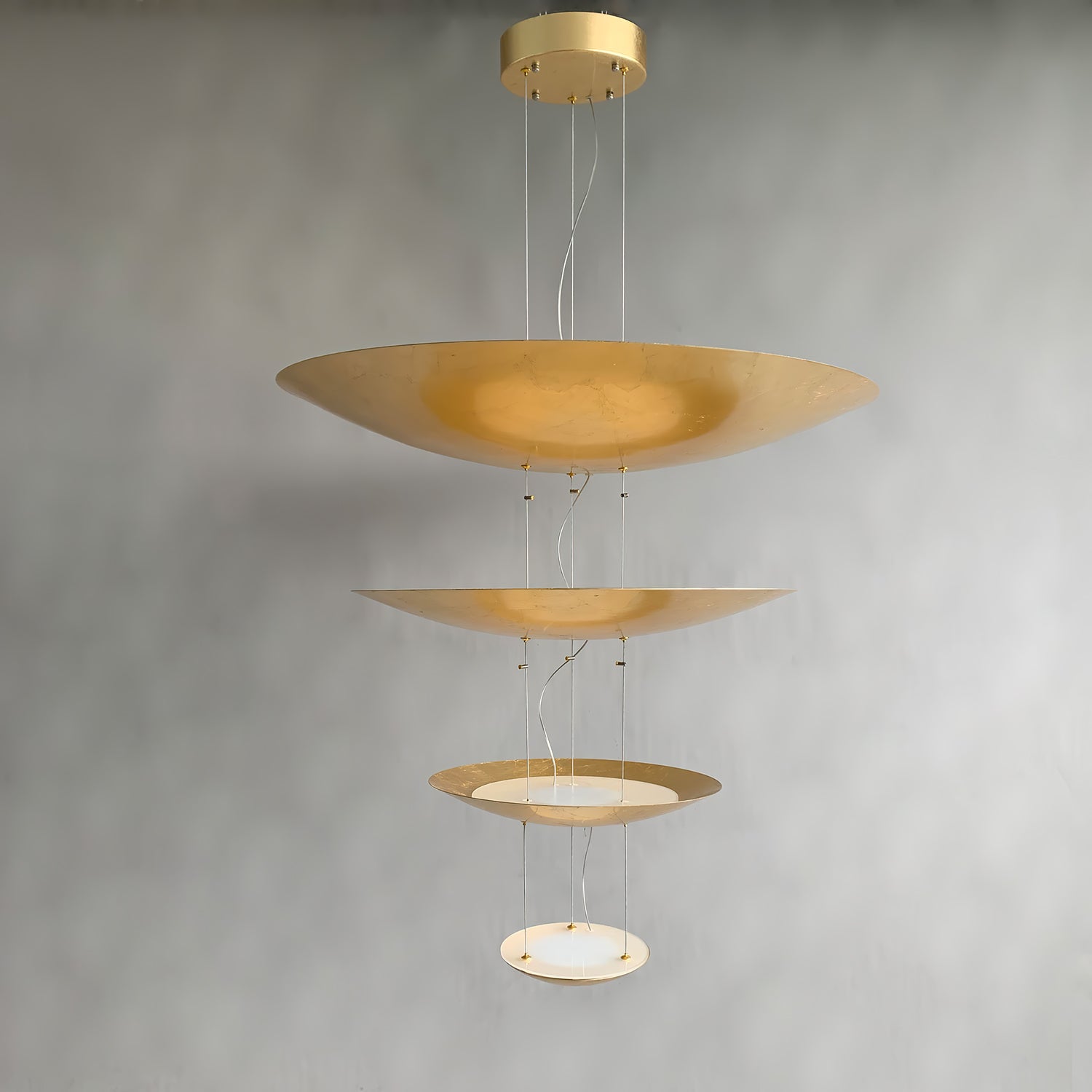 Zathaara Suspension Feuilles d’Or Étagées
