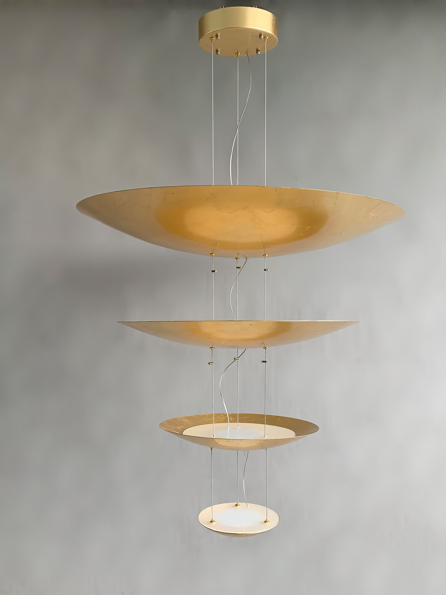 Zathaara Suspension Feuilles d’Or Étagées