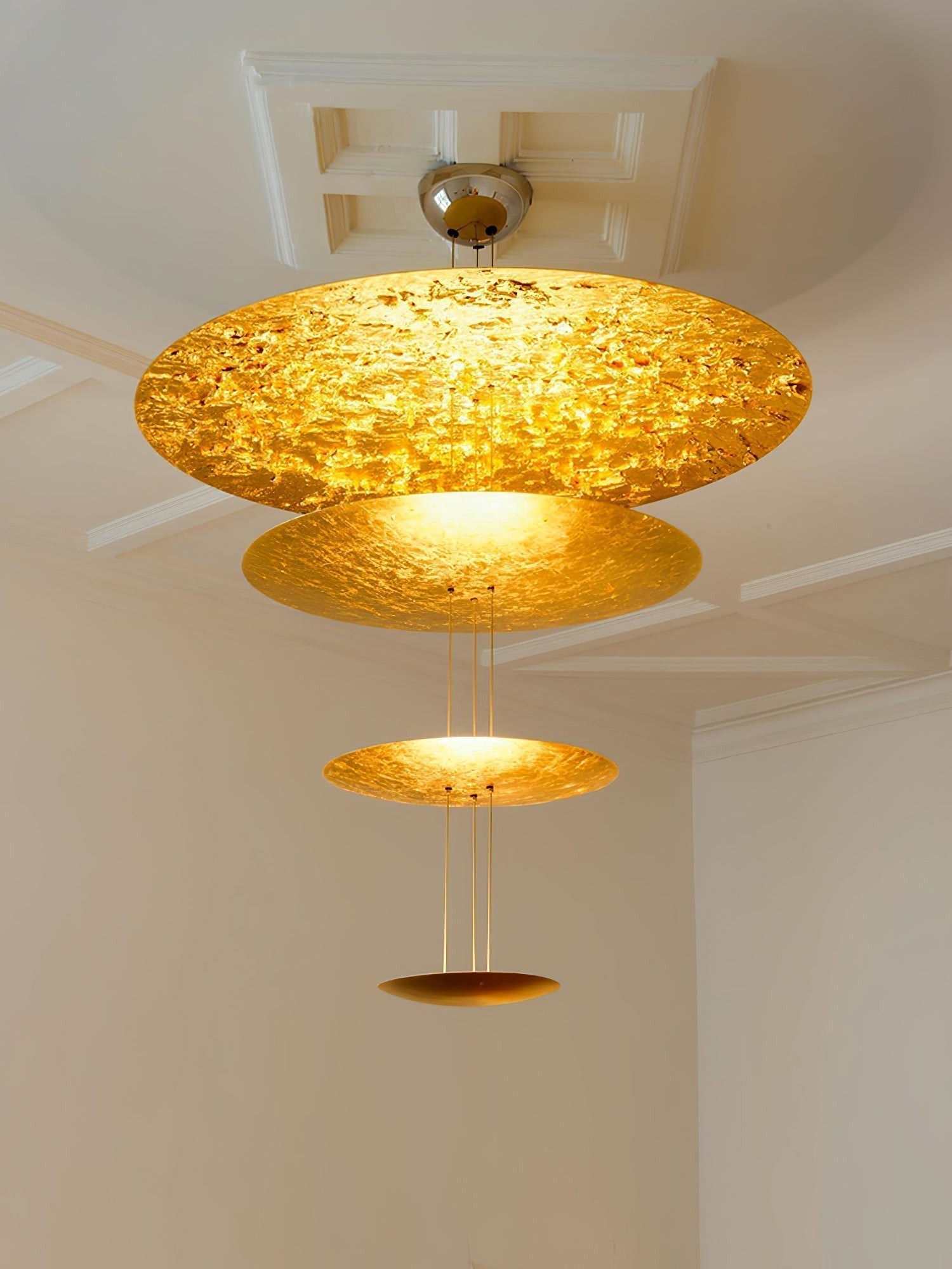 Zathaara Suspension Feuilles d’Or Étagées