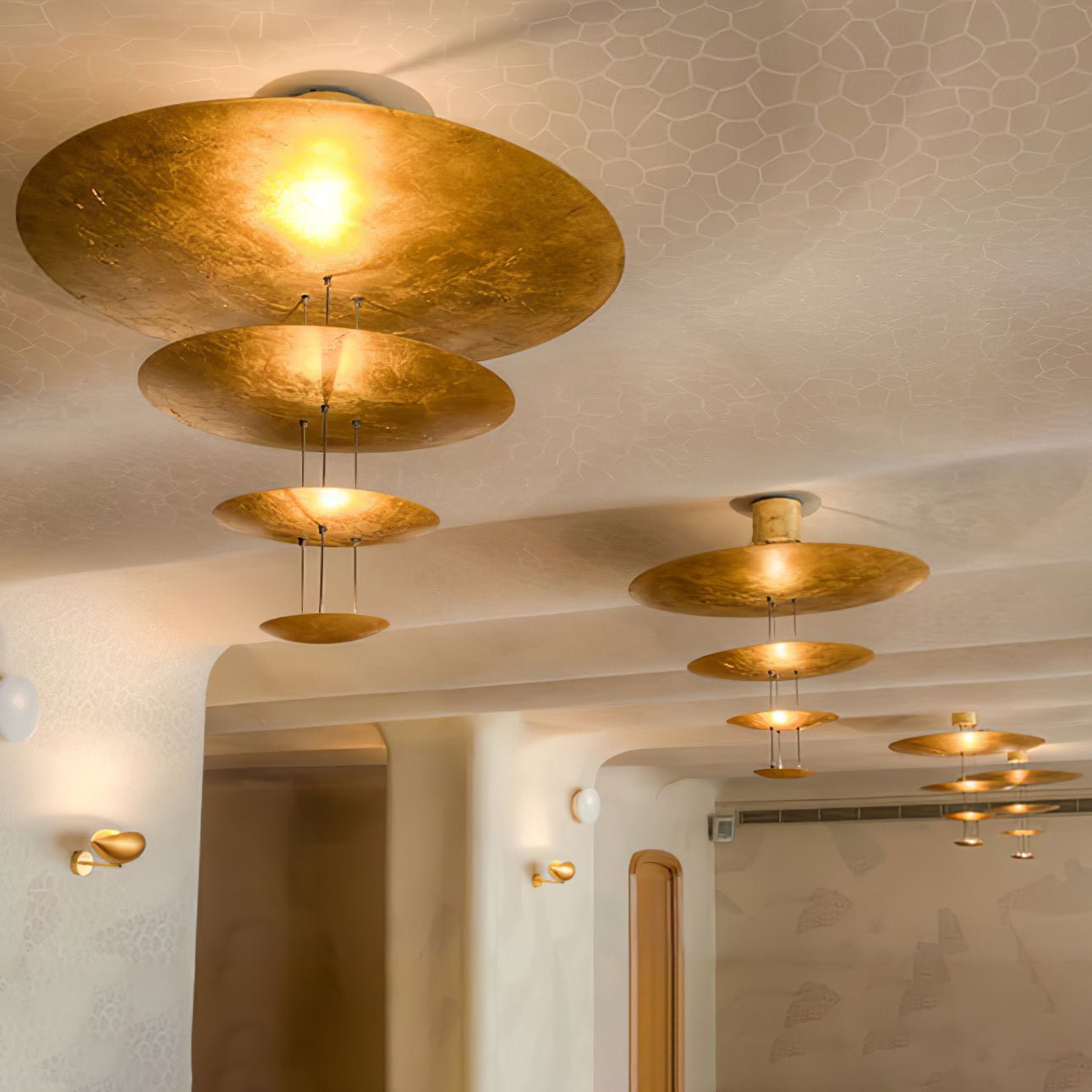 Zathaara Suspension Feuilles d’Or Étagées