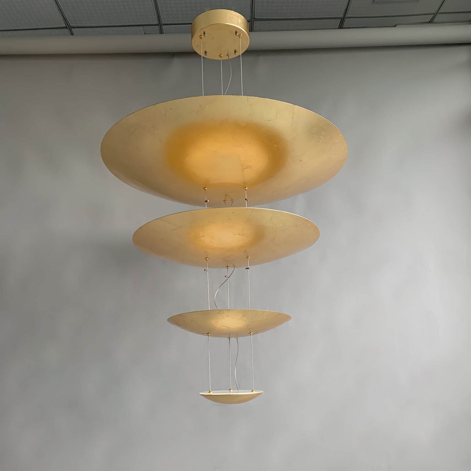 Zathaara Suspension Feuilles d’Or Étagées