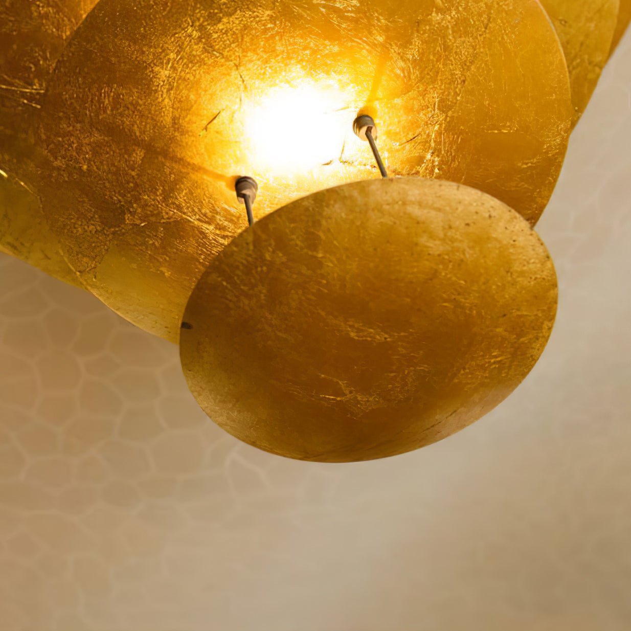 Zathaara Suspension Feuilles d’Or Étagées