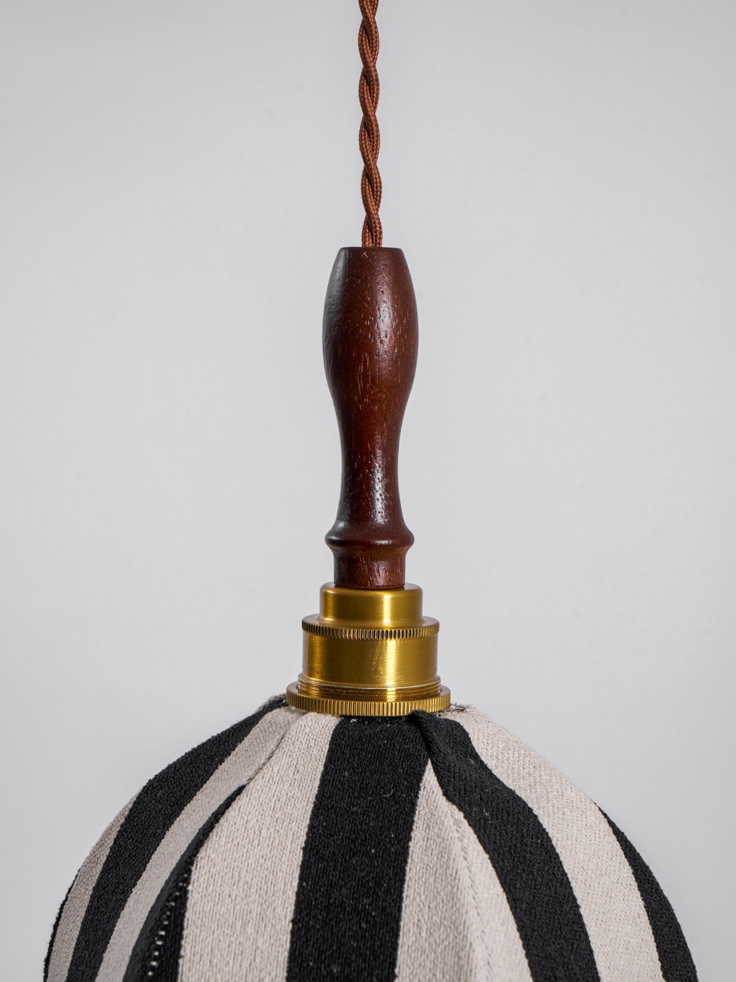 Isolder Suspension Moderne en Tissu