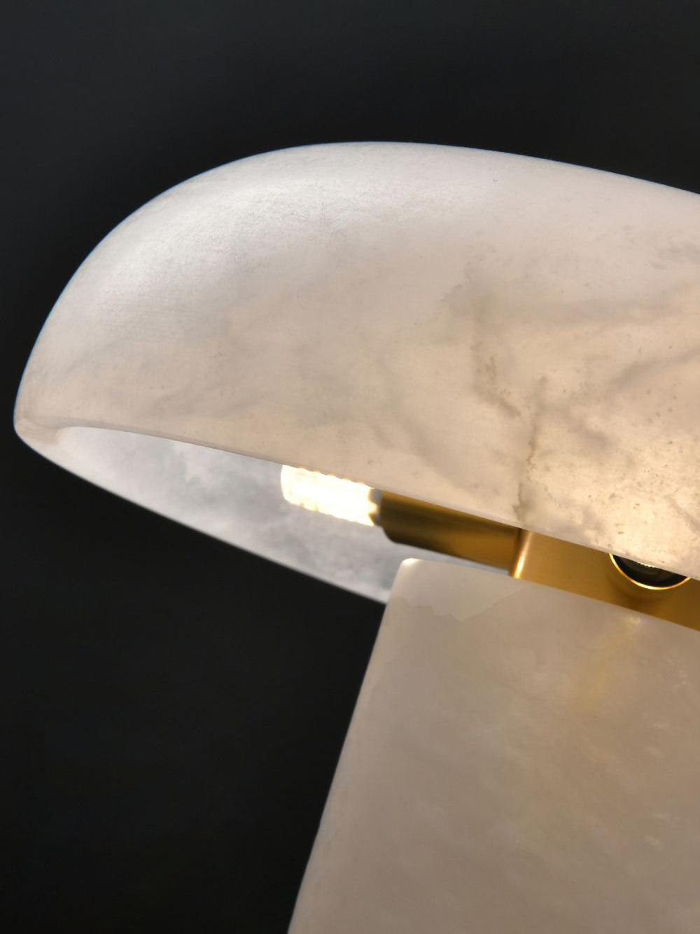 Virelli Lampe de Table Abat-jour en Albâtre Champignon Base en Laiton Sculpturale Chaleureuse