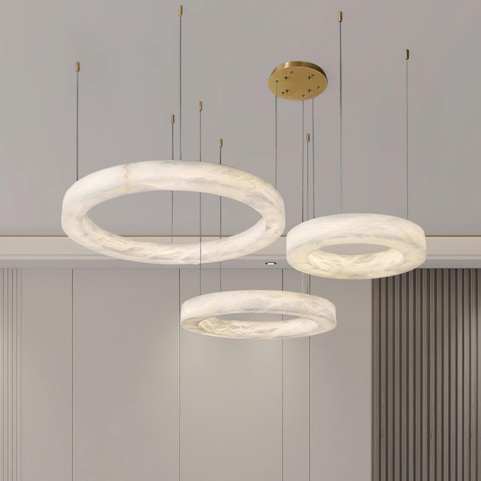 Olloros Albâtre Multi-Anneau Pendentif Lumière