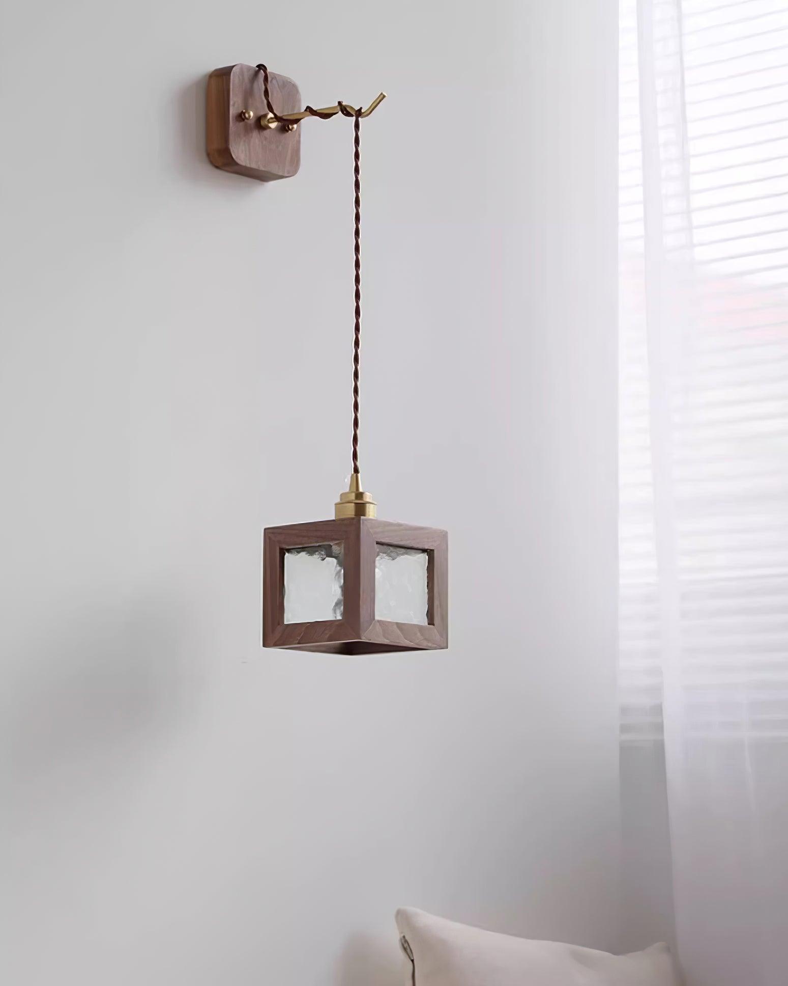 Matilda Applique Murale Cube en Bois