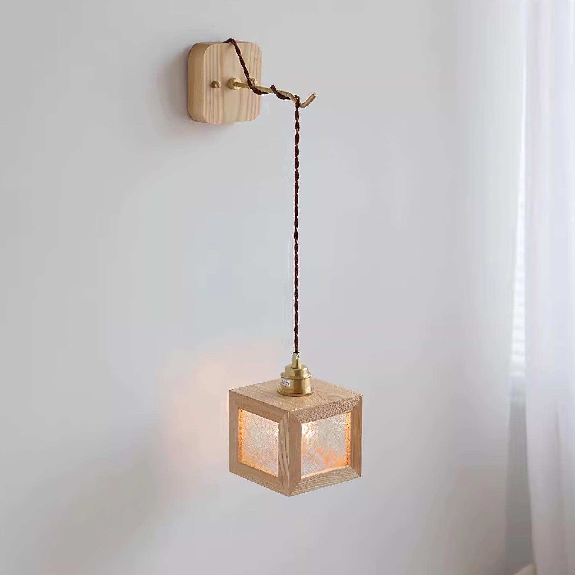 Matilda Applique Murale Cube en Bois