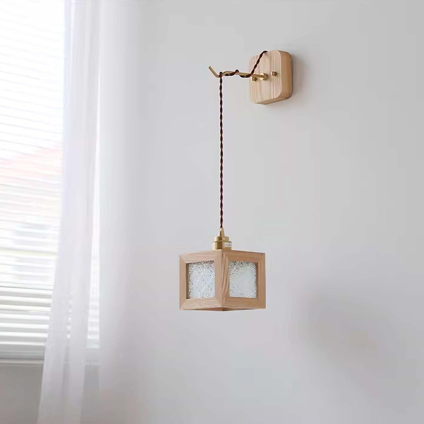 Matilda Applique Murale Cube en Bois