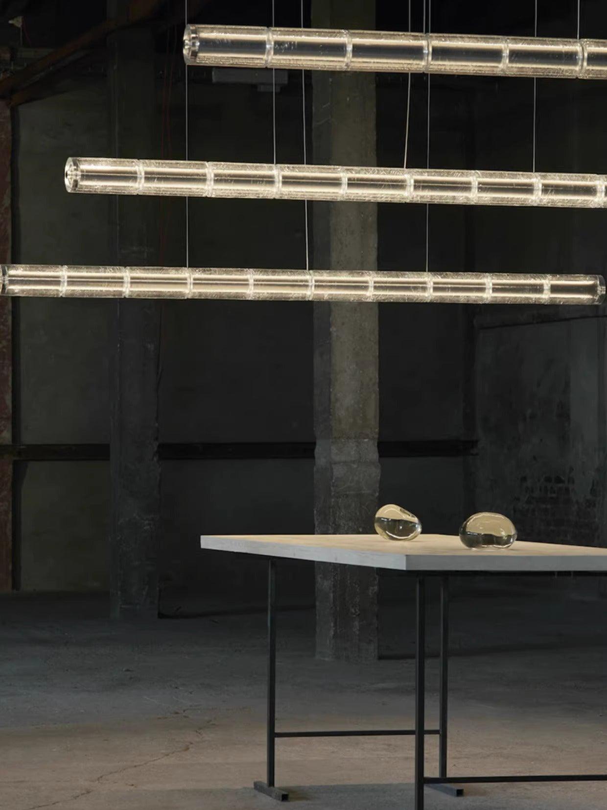 Lyliris Suspension Linéaire en Verre Minimaliste