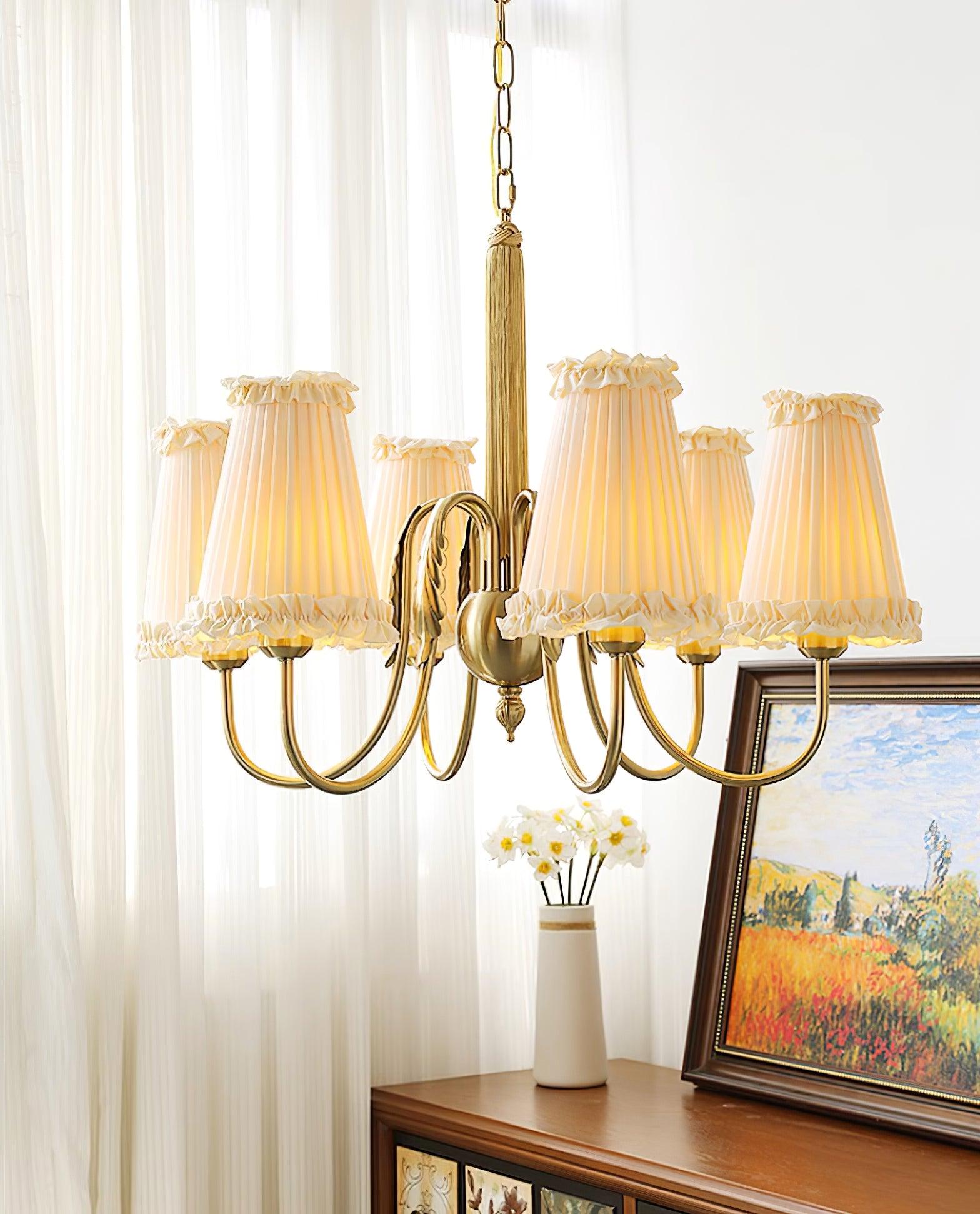 Faylin Lustre Vintage en Laiton avec Abat-jours Plissés