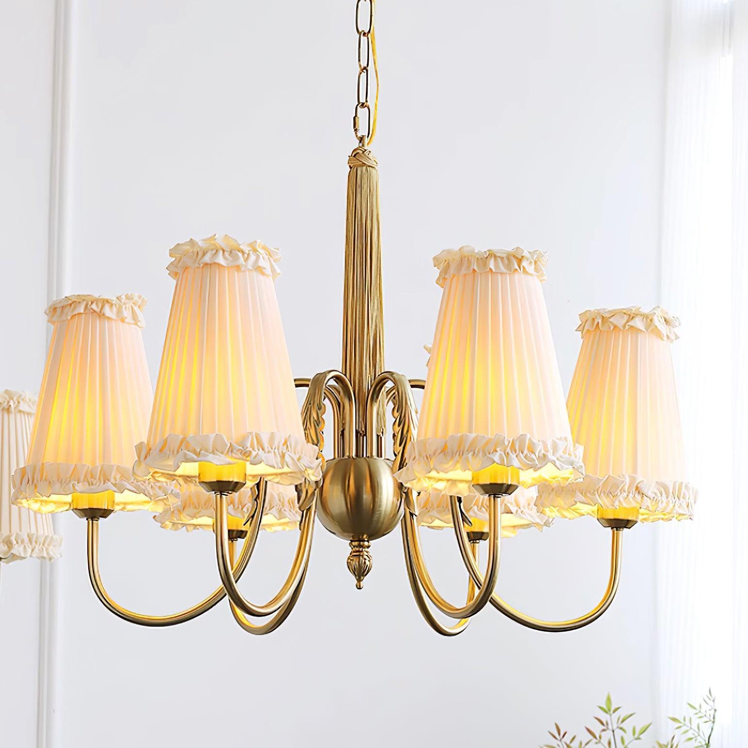 Faylin Lustre Vintage en Laiton avec Abat-jours Plissés