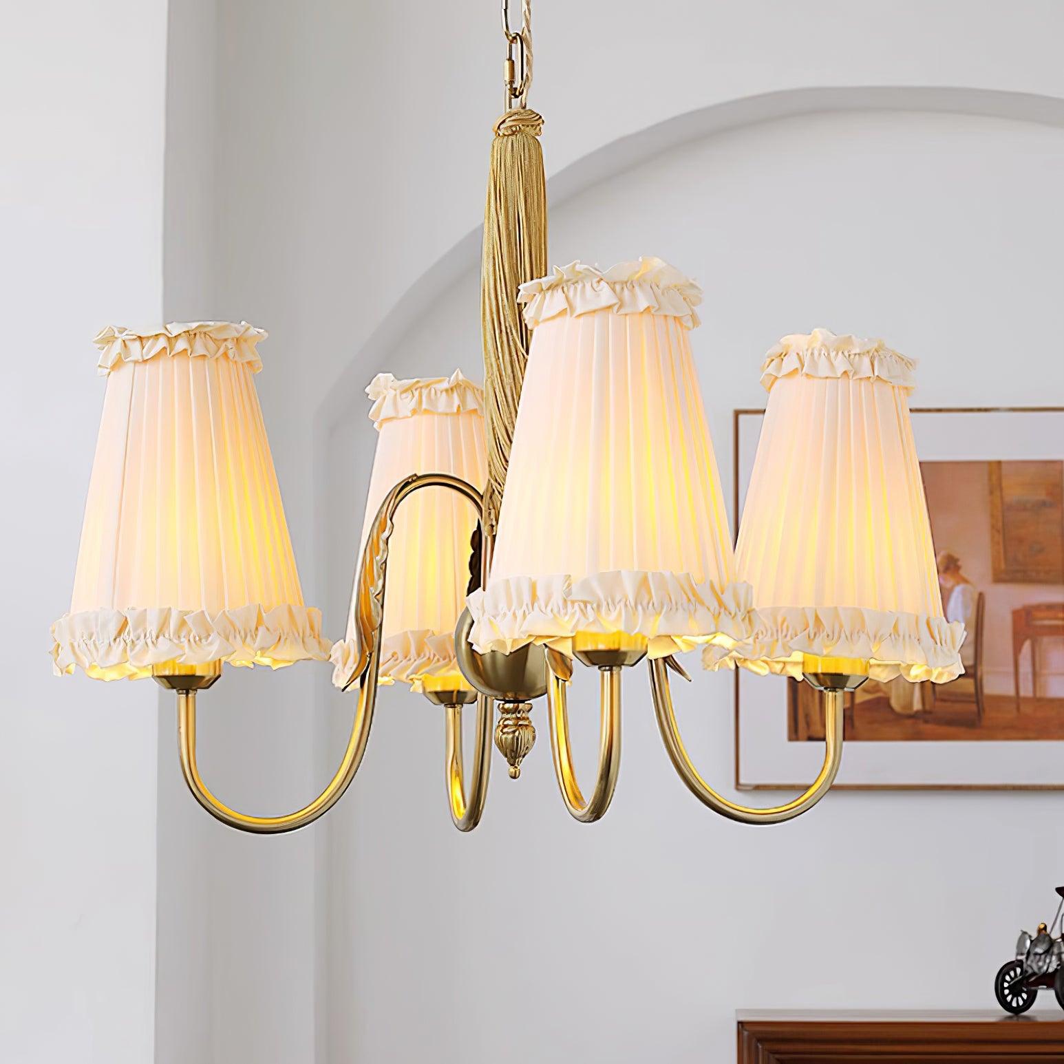 Faylin Lustre Vintage en Laiton avec Abat-jours Plissés