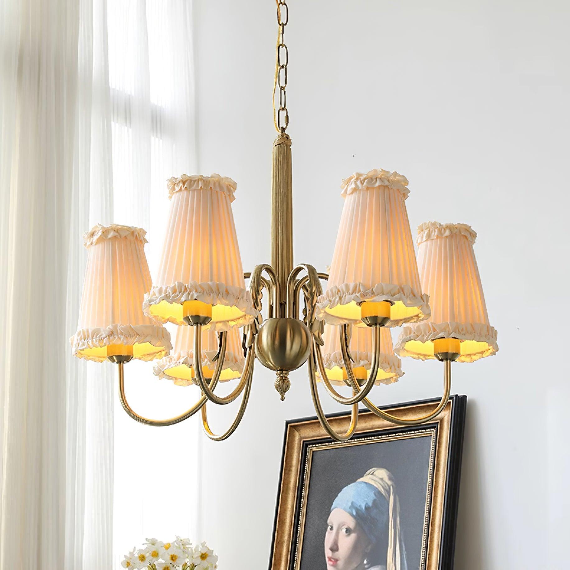 Faylin Lustre Vintage en Laiton avec Abat-jours Plissés