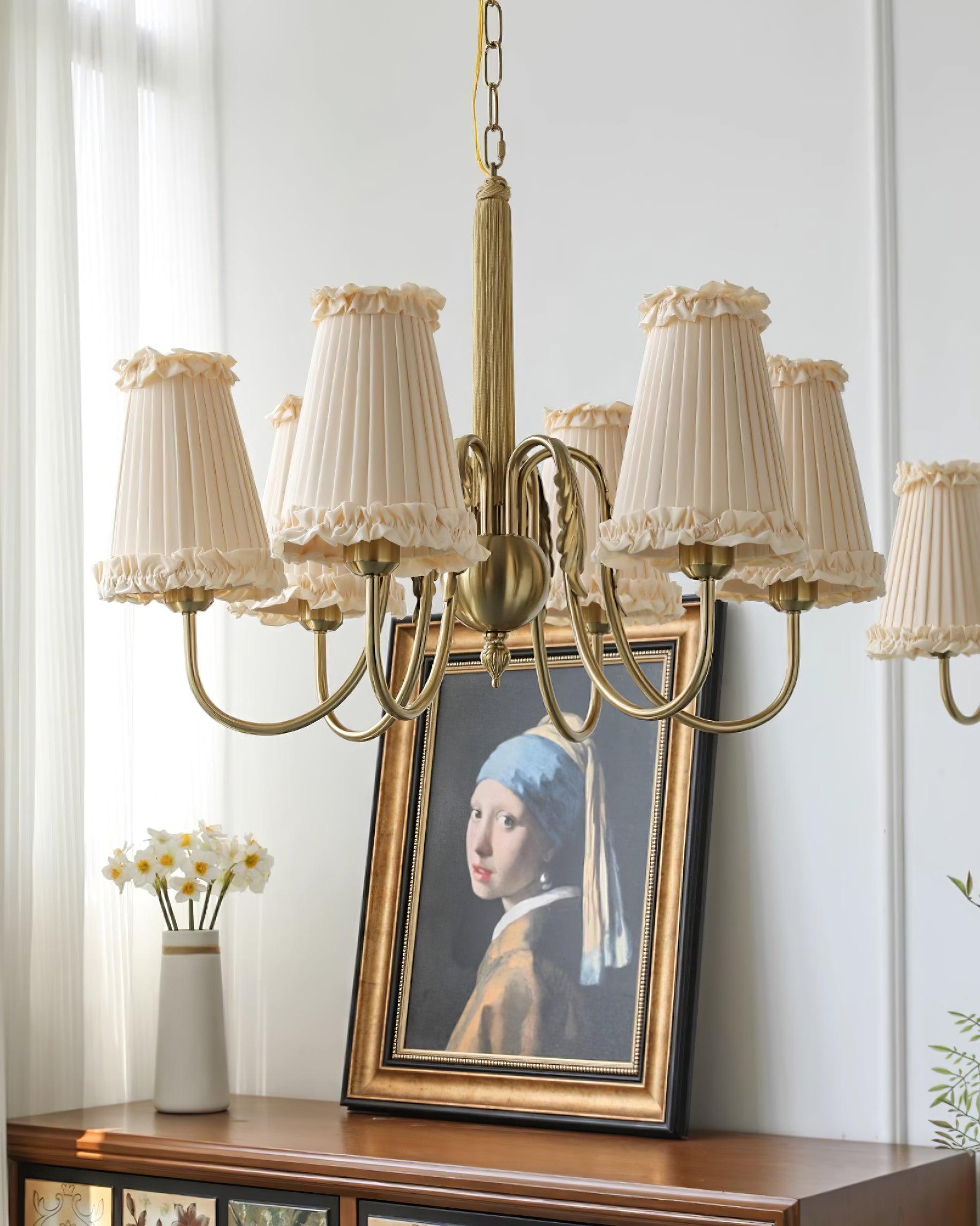 Faylin Lustre Vintage en Laiton avec Abat-jours Plissés