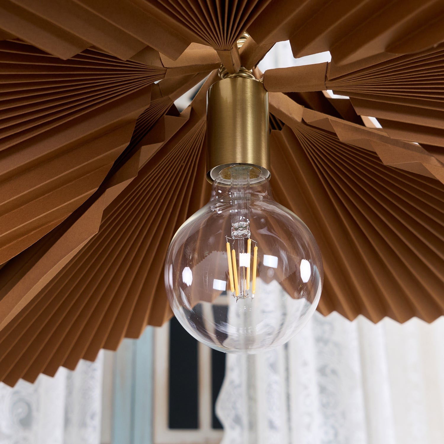 Pendant Lampe Avec Abat-jour Pétale en Papier Kraft Plissé Ambiance Chaleureuse